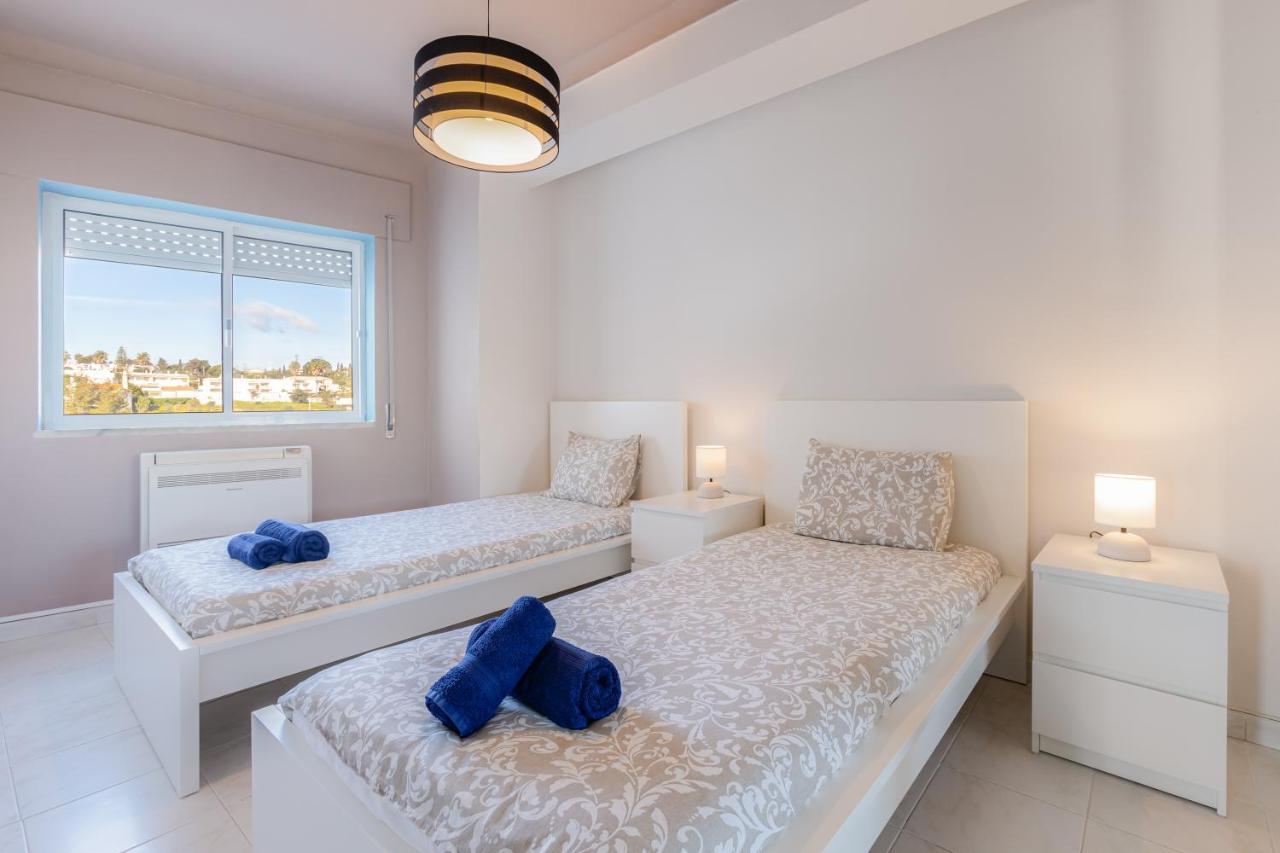 Max Crib - Seafront 2 Bedroom Apart With Ac And Private Parking In Armação de Pêra Esterno foto